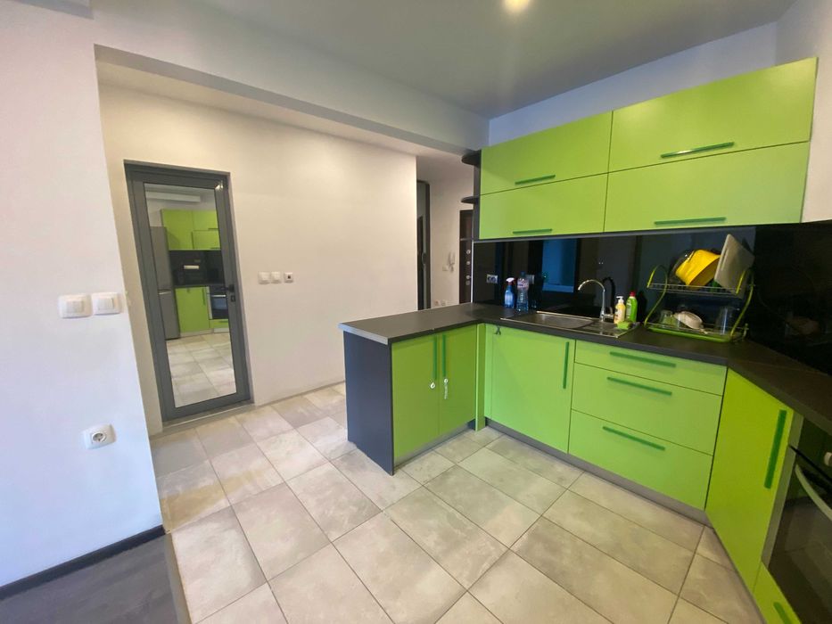 Двустаен апартамент под наем в ж.к. Младост 4