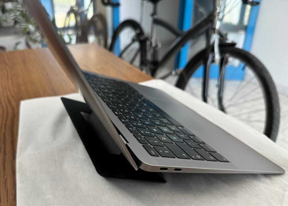 Macbook Air 13 2019 Intel Core i5 SSD 256GB/8GB RAM