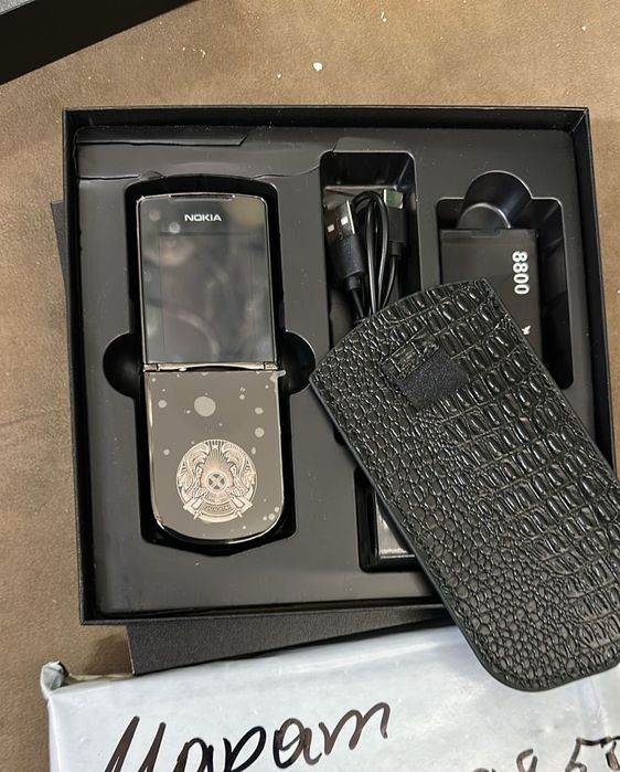 Продам  Нокиа  8800