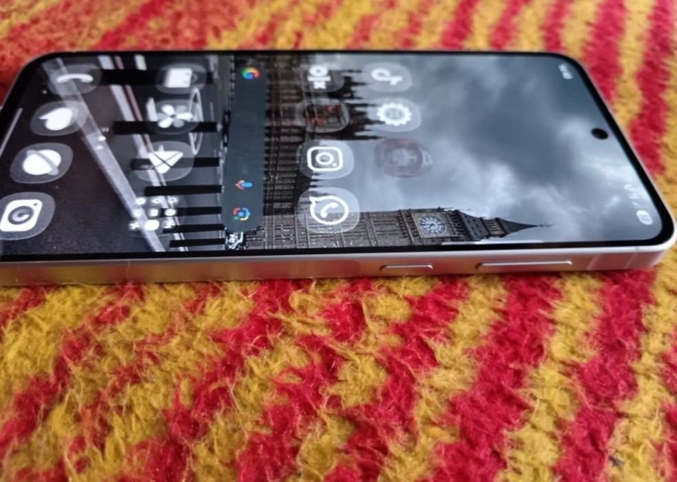 Vând Samsung a56 5g