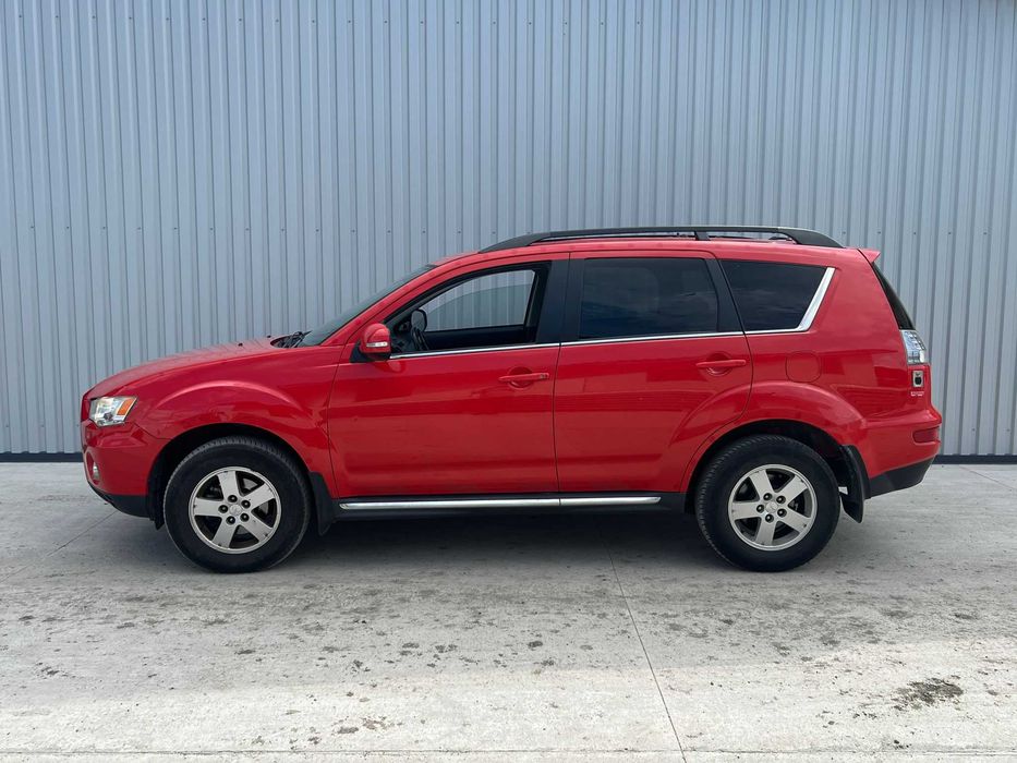 MITSUBISHI Outlander 2010 — imagine 2