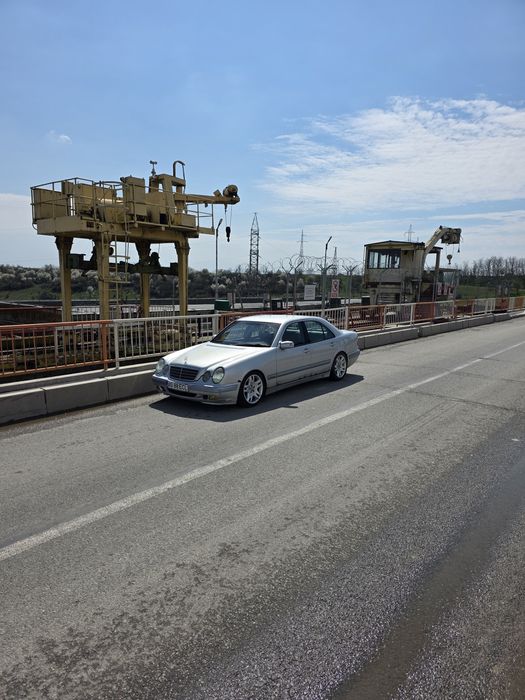 Mercedes E220 w210 automat 2.2 diesel