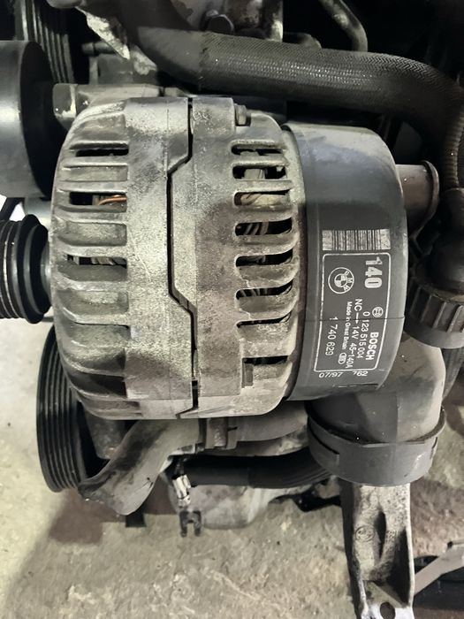 Генератор  140 ампер bmw е46 е39 х5 х3 е38