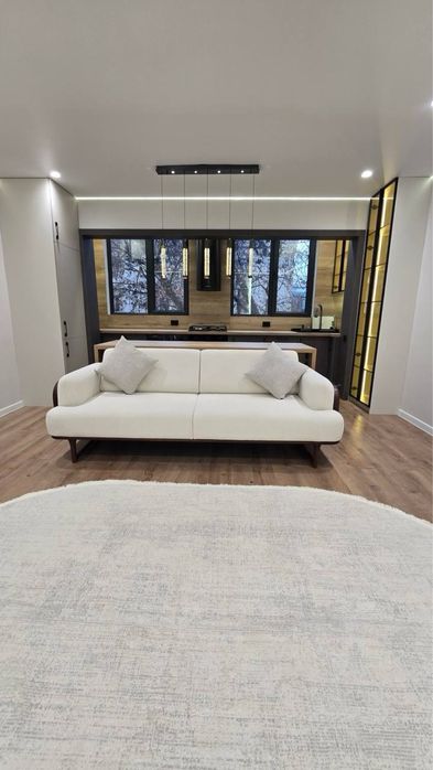 2-комнатная, переделана в 3-комнатную Мирабад Саида Барака Центр 65 м²
