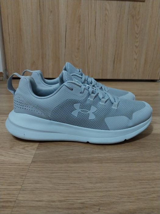 Adidasi originali Under Armour nr.42, 5