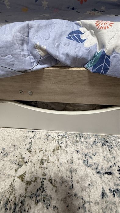 Продам Двухъярусную Кровать