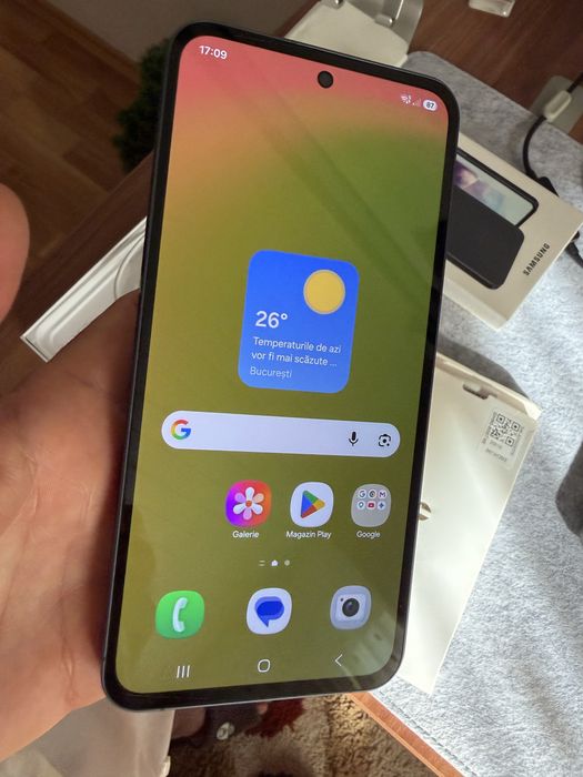 Vand Galaxy A55 5G impecabil ca nou