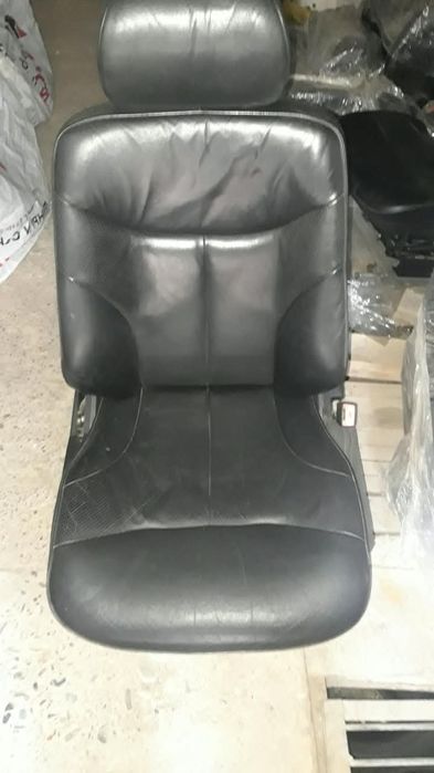 Продам сидения w140