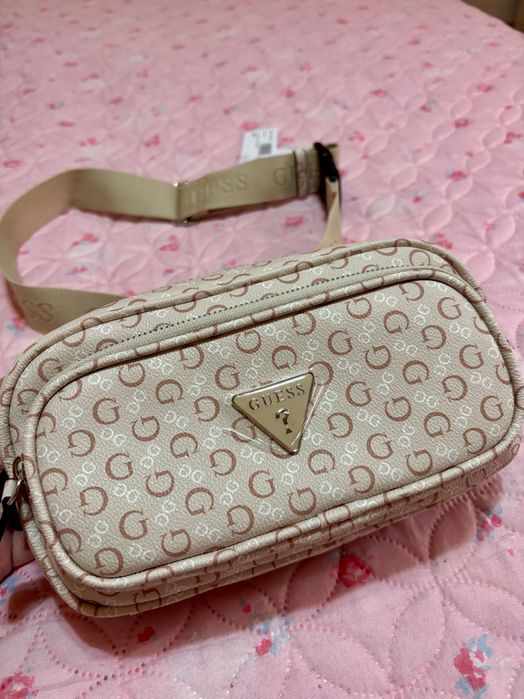 Дамска чанта GUESS