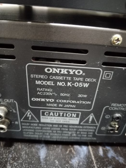 Casetofon deck Onkyo și tuner FM stereo