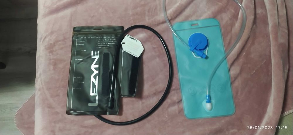 Резервоар за вода за раница