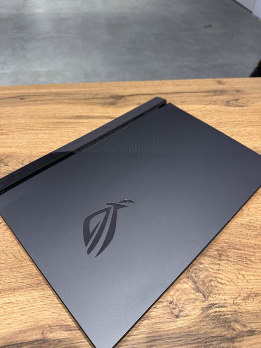 Игровой ноутбук Asus Rog Strix