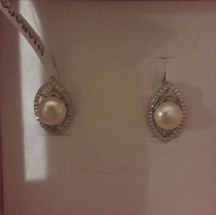 Продаются серьги с жемчугом