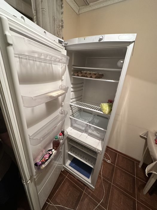 Холодильник Indesit