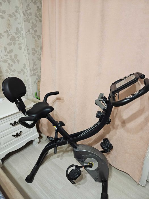 Bicicleta fitness pliabila