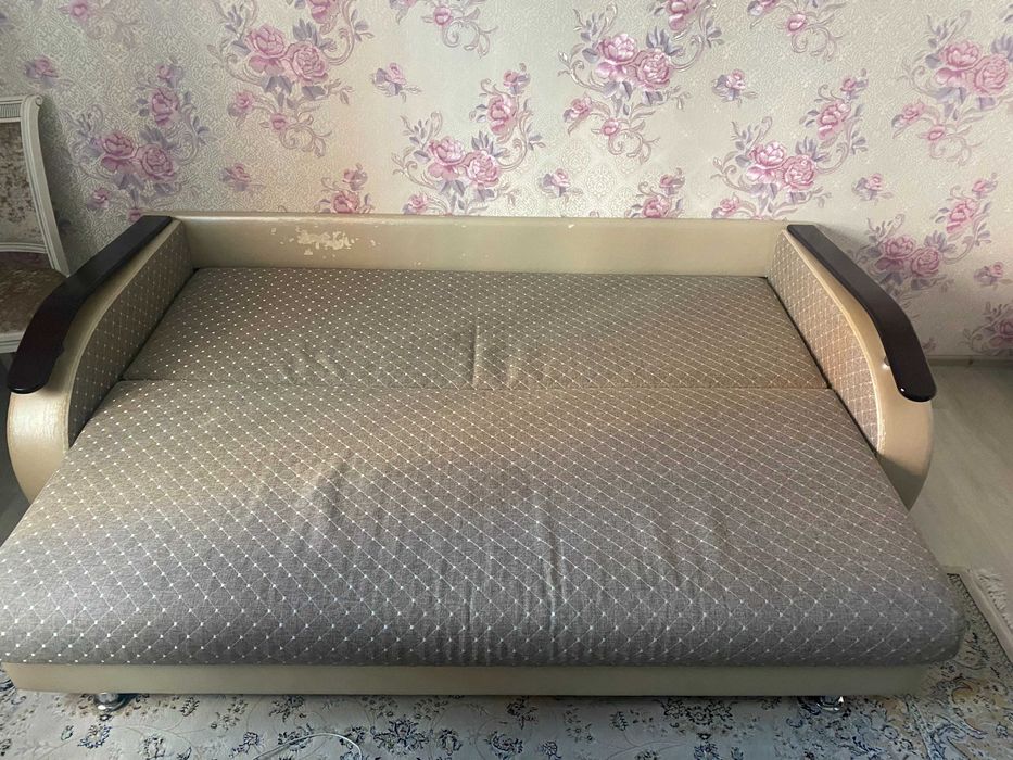 Диван еврокнижка