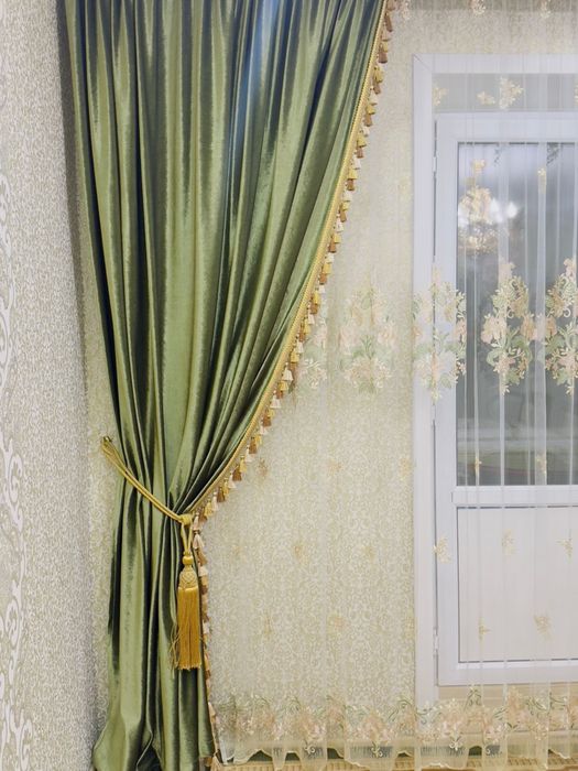 Продам шторы в зал