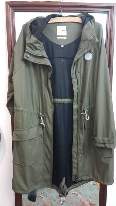 hanorac jacheta impermeabila cu gluga Desires