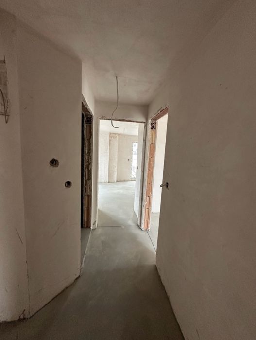 Продава се Тристаен апартамент в Варна, Автогара - 110 кв.м за 1819 €/кв.м - Снимка #7