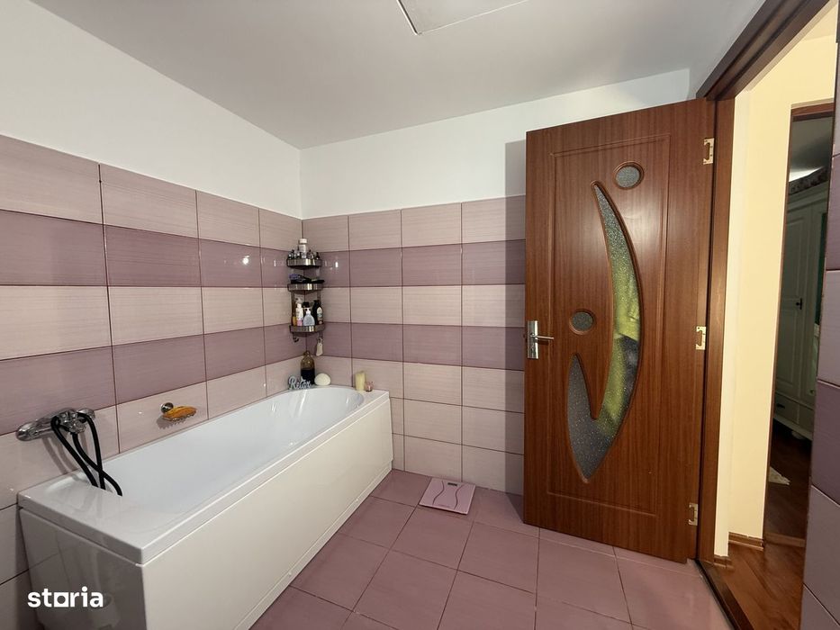 Casa tip duplex de vânzare