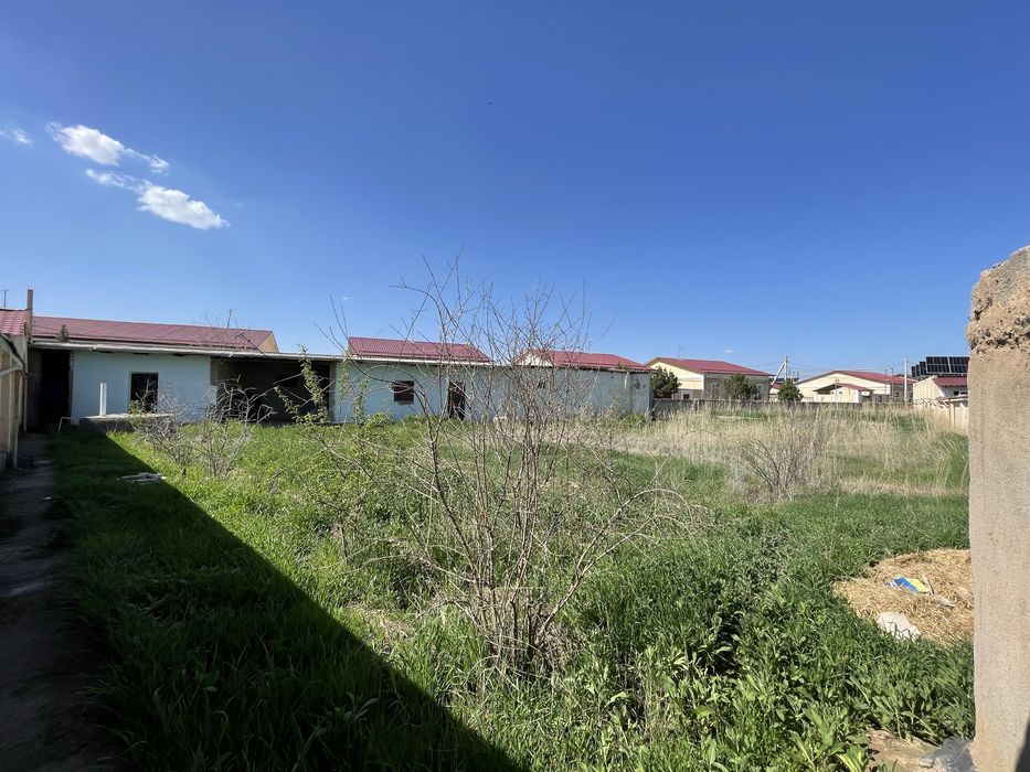 Qarshi shahrida 9 sotixli turar joy sotiladi, hamma hujjatlari joyida