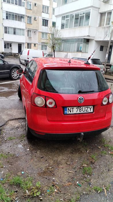Golf 5plus roșu de vanzare