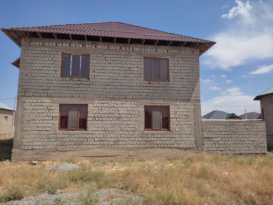 Толық бітпеген 2 этажды үй сатылады