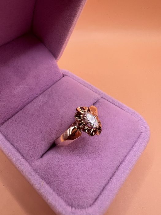 Продам золотое кольцо.