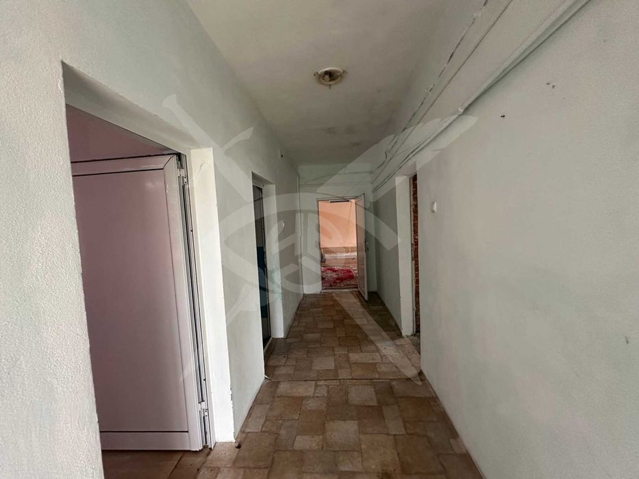 Животновъден комплекс + жилищна част до Пловдив