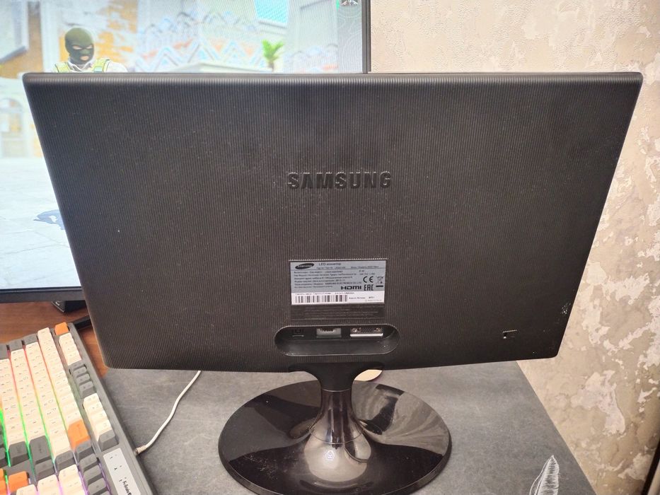 Монитор Samsung s22c300