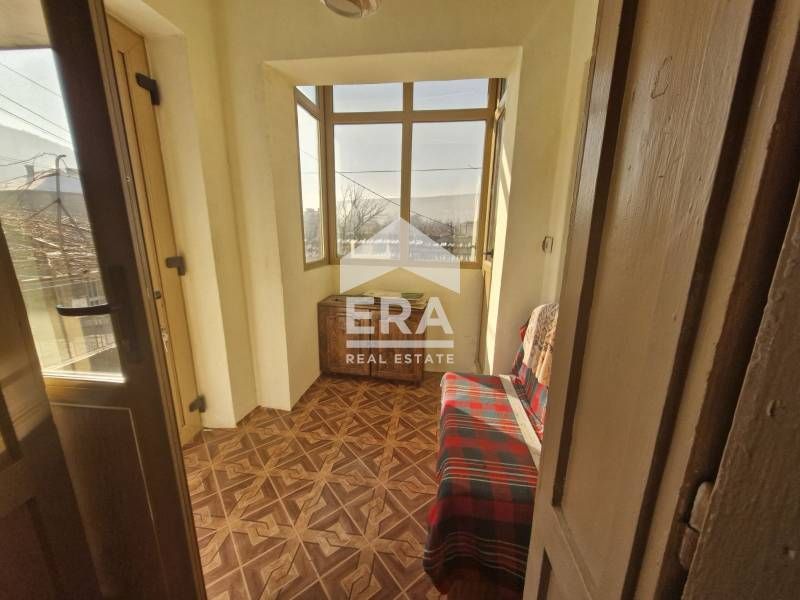 Продава се Къща в Провадия - 70 кв.м за 943 €/кв.м - Снимка #4