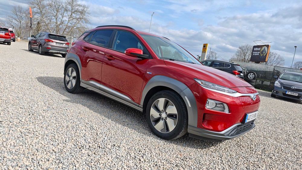 Hyundai Kona Electic 204ks 64KW Tecno