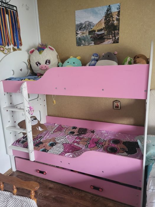 Pat supraetajat cu saltele