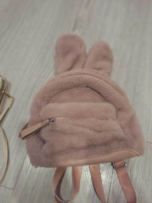 Куфар и две чанти