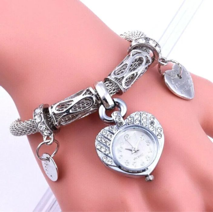 Дамски часовник гривна