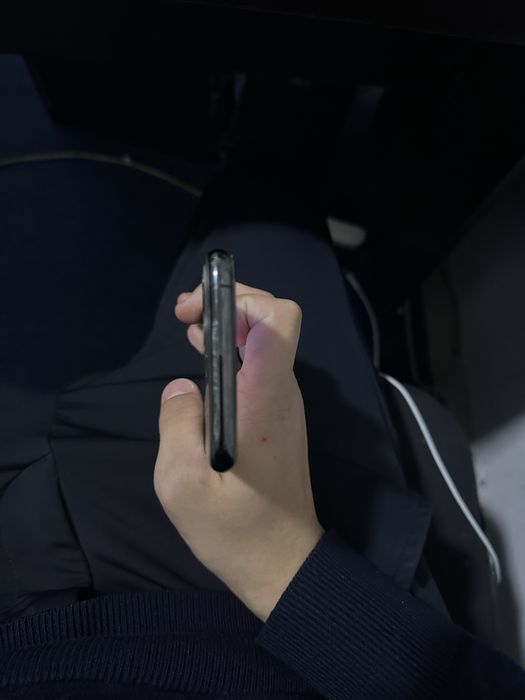 Айфон 11 про орка ойнаси синган