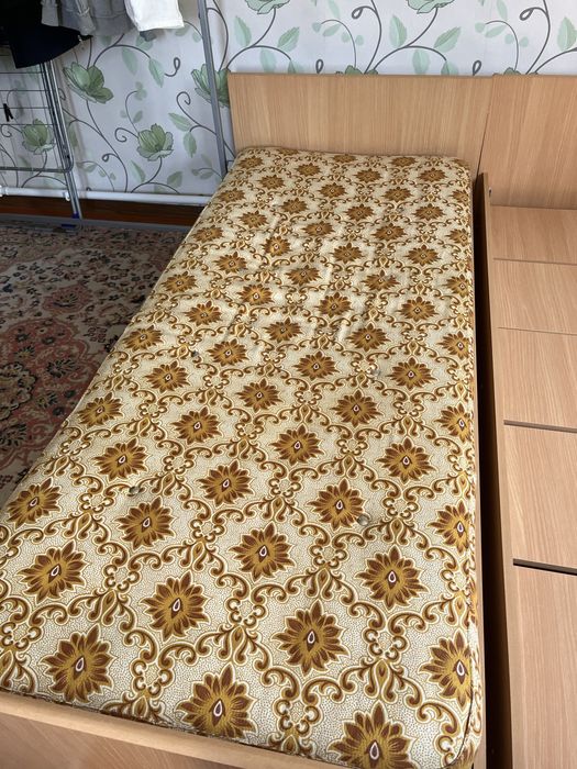продам кровать односпальную
