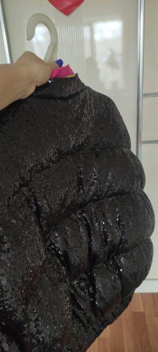 Бомбер из пайеток