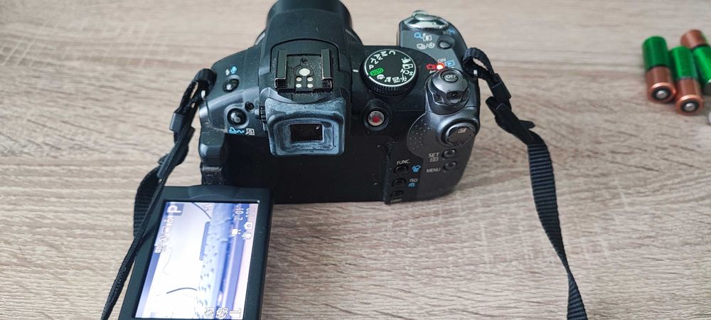 Canon A590is и Canon PowerShot S5is