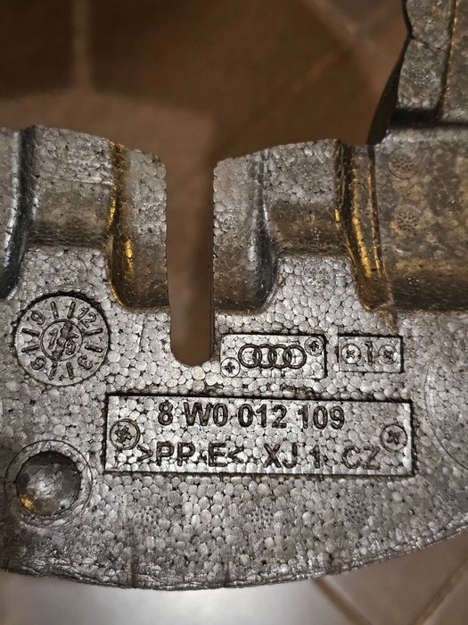 Suport tava kit de pana Audi A4 B9 (2015-2023) - 8W0012169