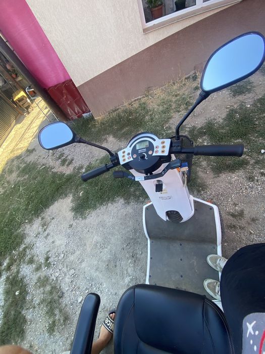 Vand carucior electric