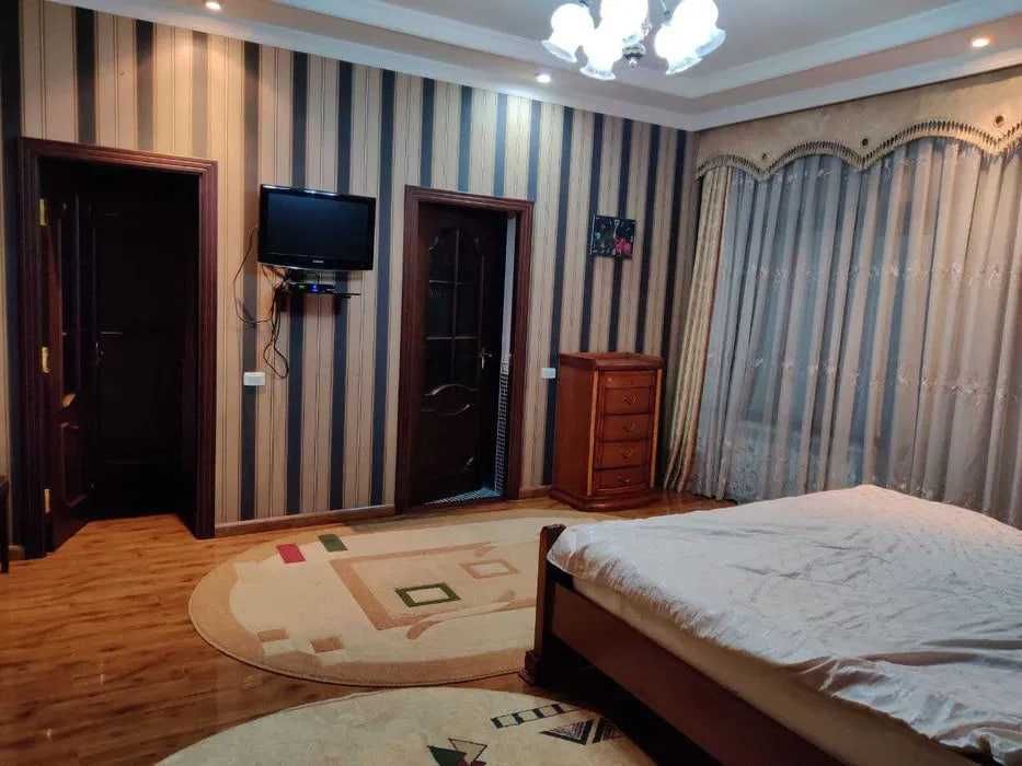 NA26019 Сдаётся дом с сауной и бассейном на Домбирабаде, Чиланзар.