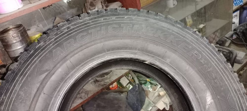 Продам шины б/у зимние