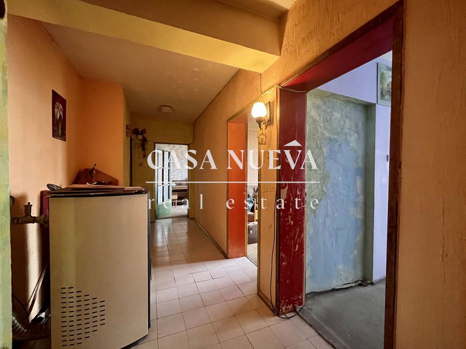 Продава се Четиристаен апартамент в Перник, Църква - 146 кв.м за 925 €/кв.м - Снимка #8