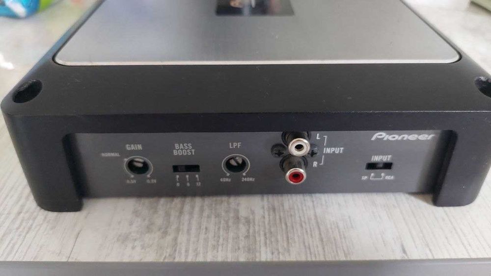 Pioneer GM-D7400M цифровой моно усилитель D класса для сабвуфера