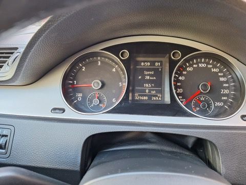 VOLKSWAGEN Passat 2010 — imagine 4