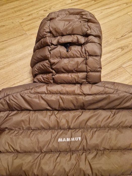 Geaca puf MAMMUT Snow Trick, 750 cuin, masura S si M, iarna, frig