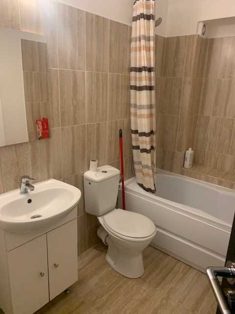inchiriez apartament doua camere 14 Octombrie
