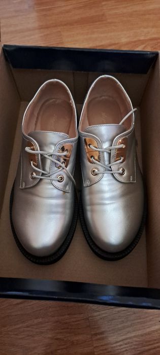 Pantofi foarte comozi nr 37