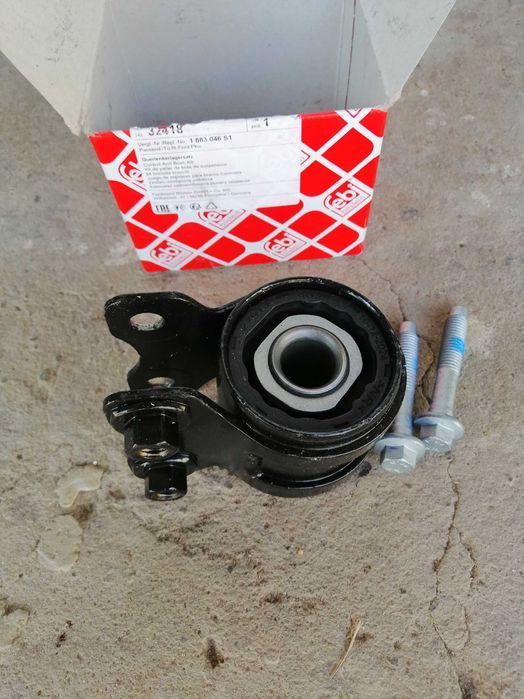 Втулка и шенкел за Форд Фокус